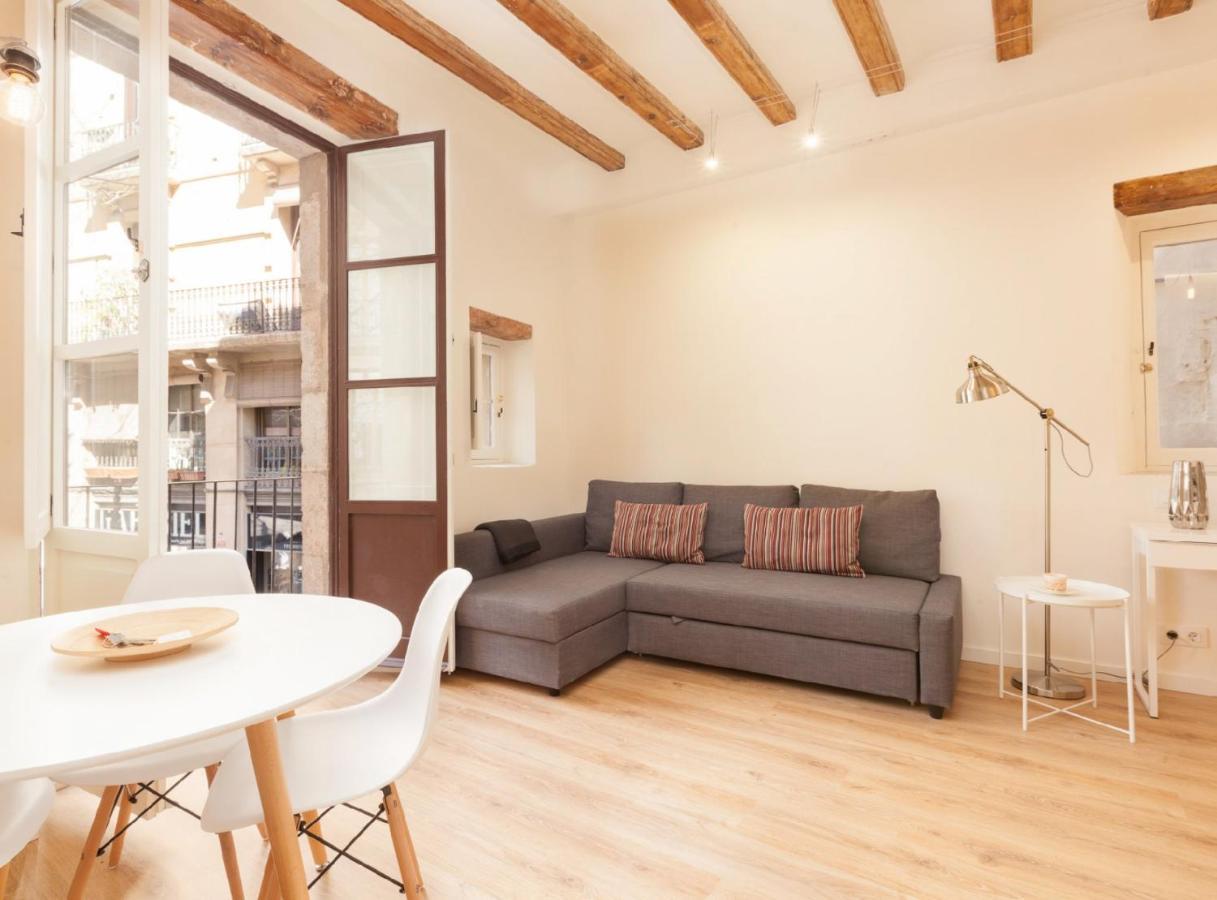 Apartamento con balcón