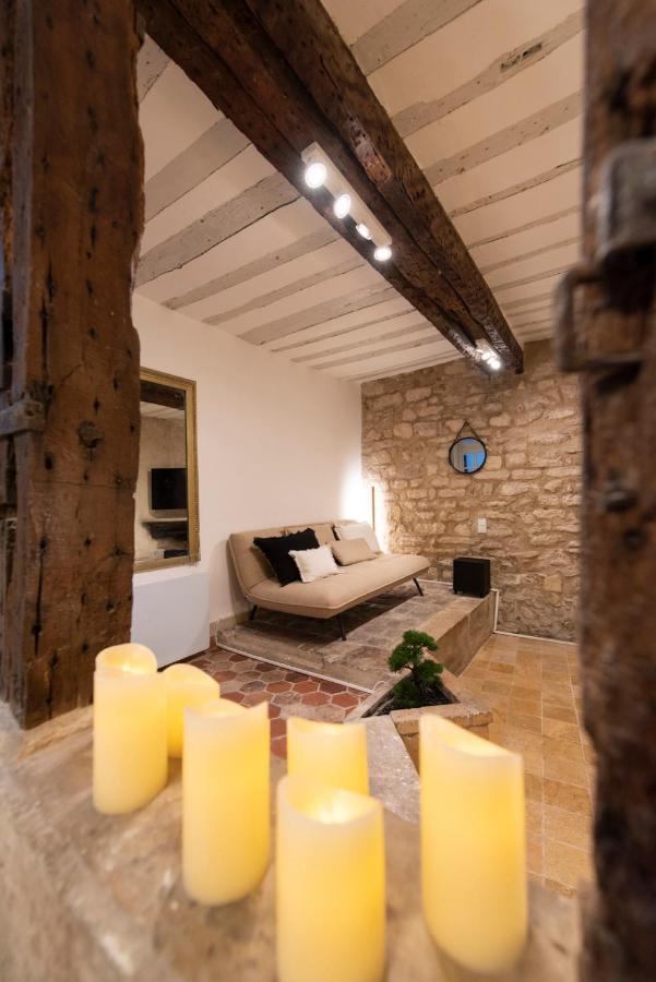 One-Bedroom Apartment,1009498789:JPEG