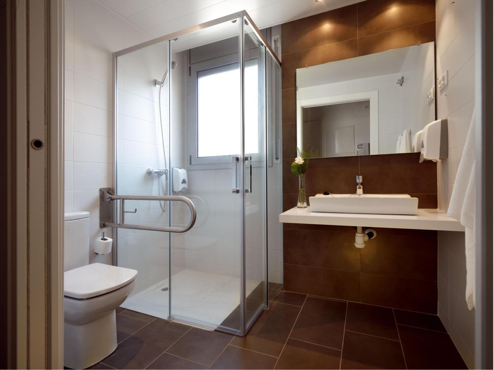 Apartamento de 1 dormitorio con balcón (1-2 adultos)