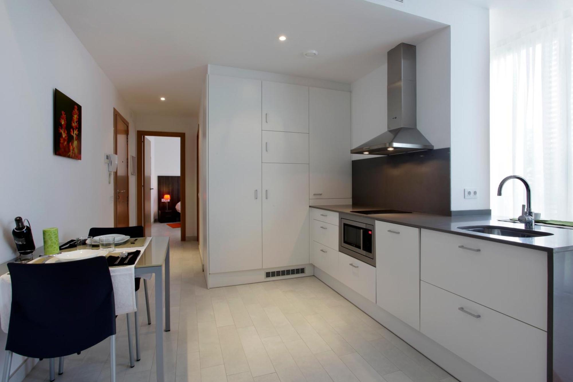 Apartamento con balcón