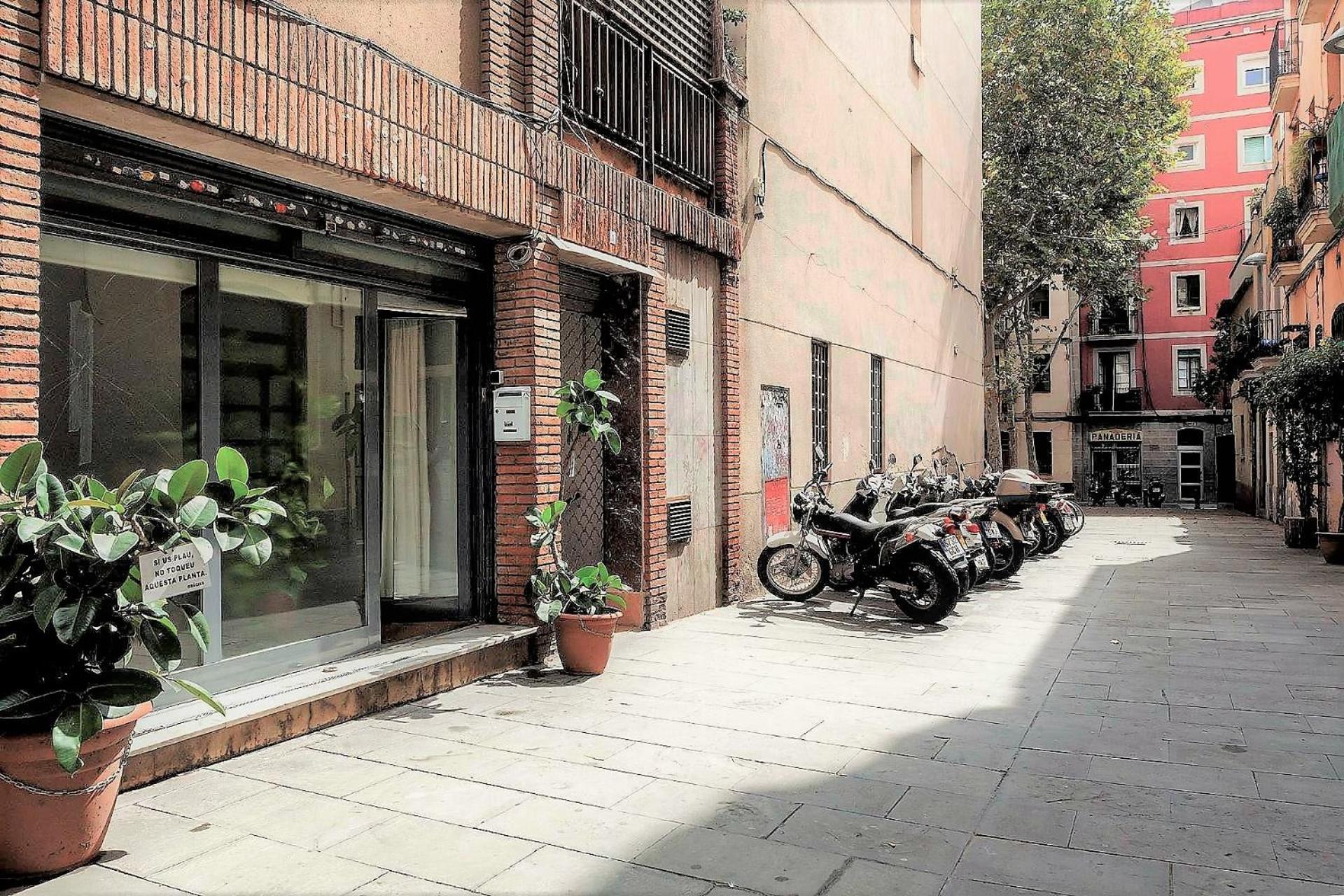 One-Bedroom Apartment,1745569897:JPEG
