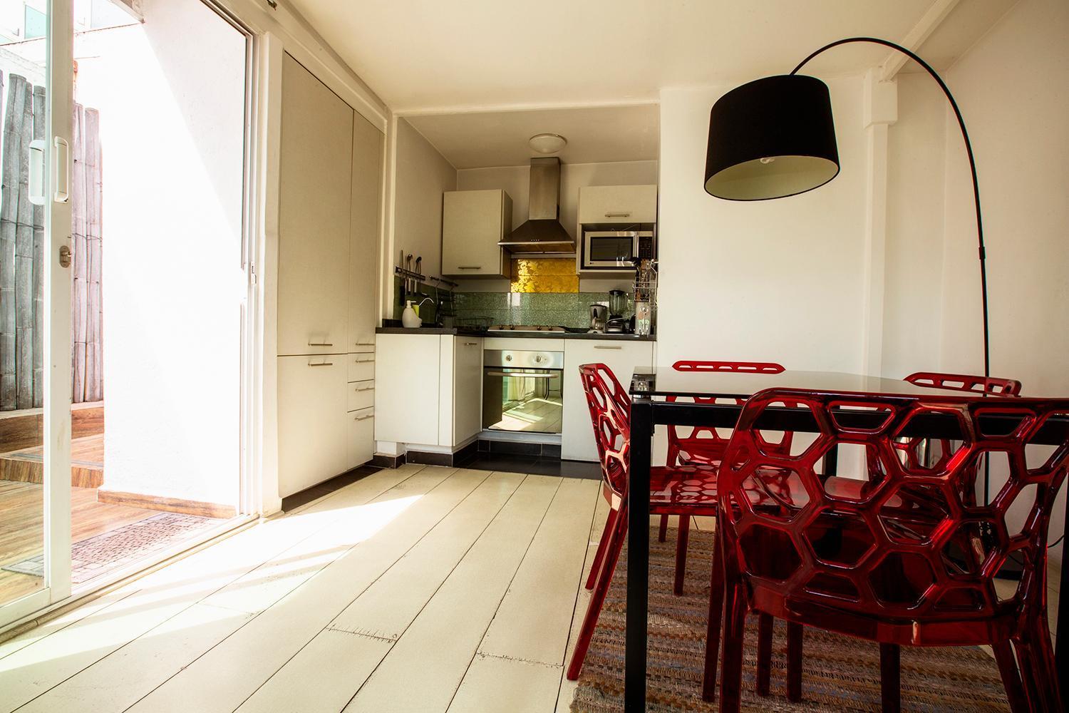 Deluxe One-Bedroom Apartment with City View,1607708880:JPEG