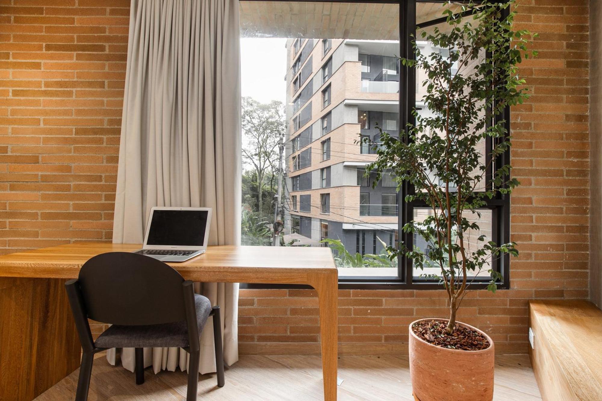 Three-Bedroom Deluxe Apartment,1613973942:JPEG