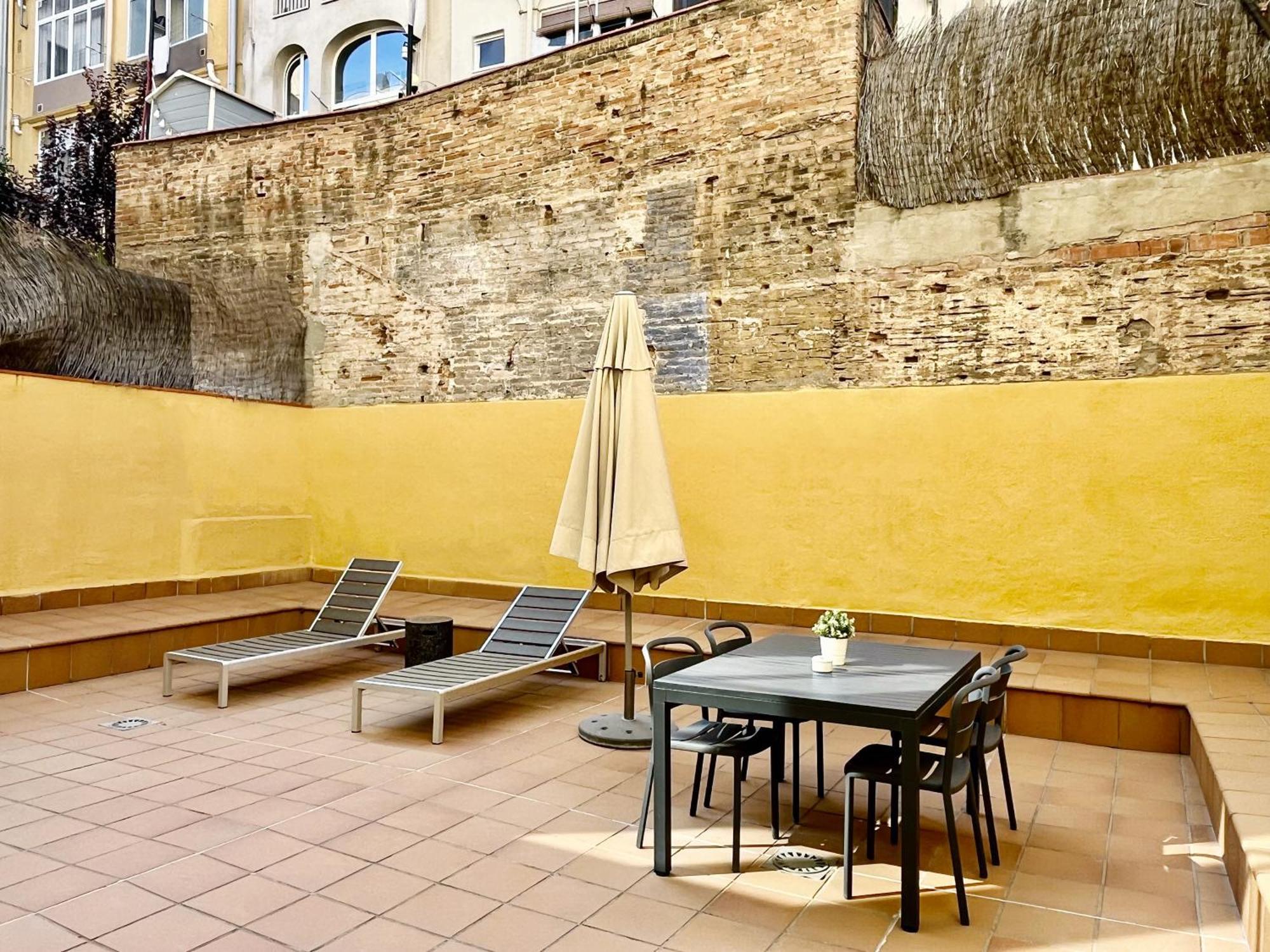 Apartamento de 2 dormitorios con terraza