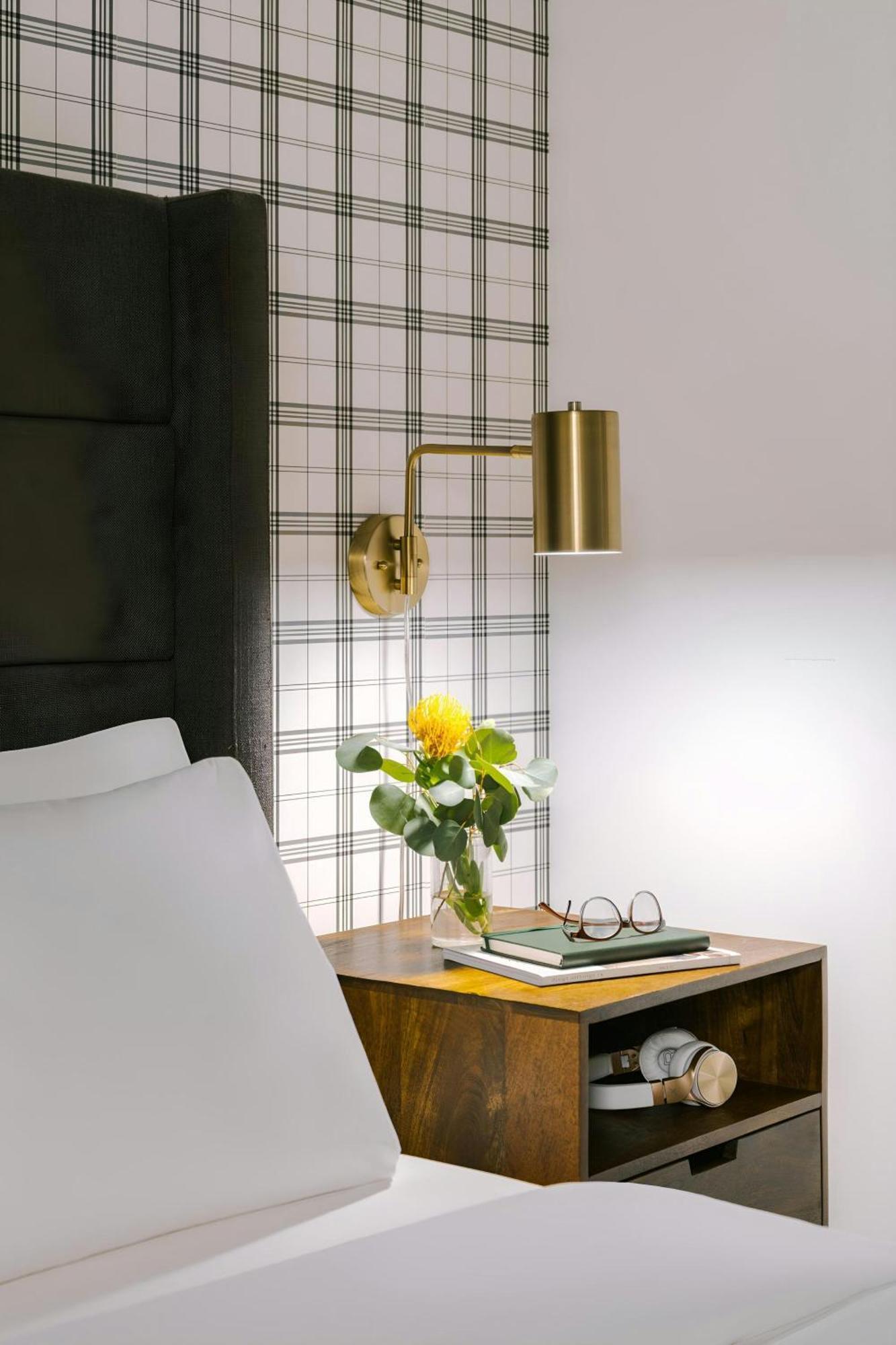 Apartamento de 1 dormitorio con 2 camas grandes y sofá cama