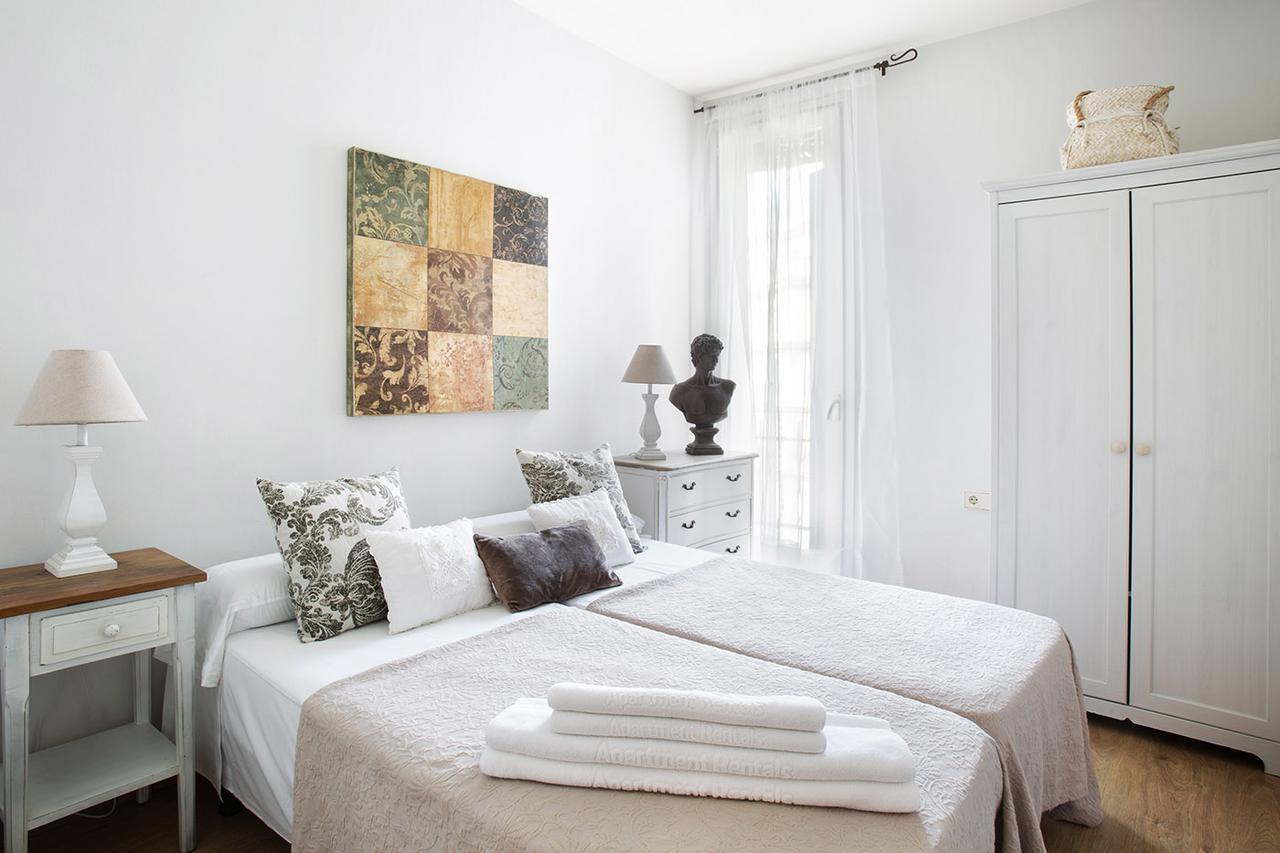 Four-Bedroom Apartment,913875169:JPEG