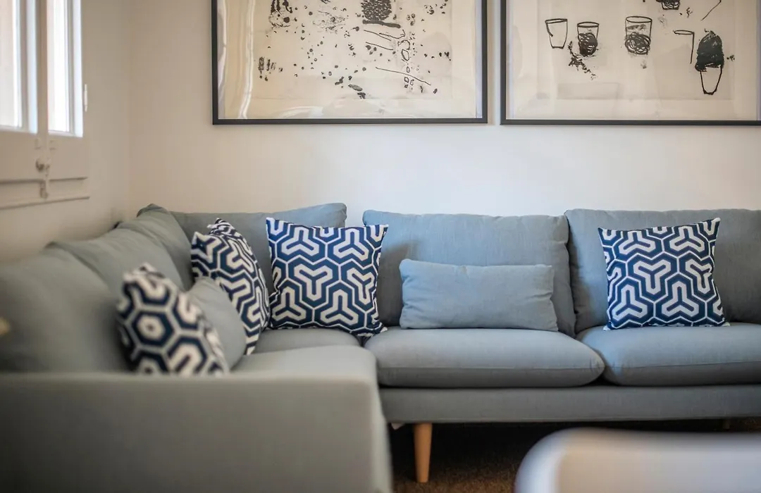 Apartamento de cuatro dormitorios en Carrer Diputació-1