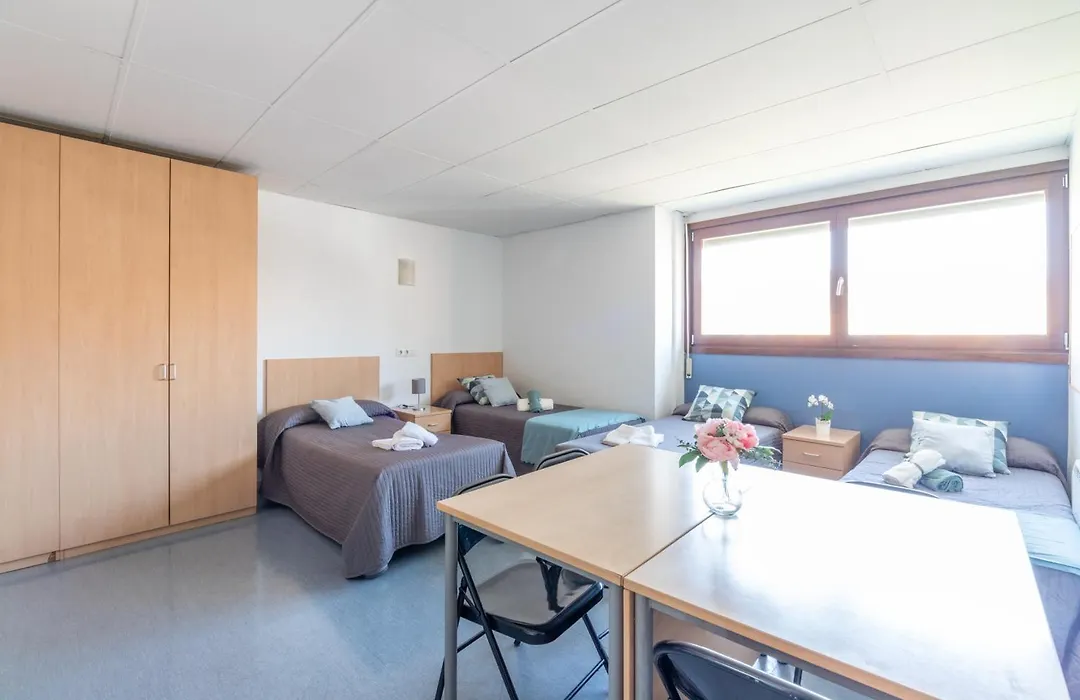 Residencia Universitaria Resa Lesseps-1
