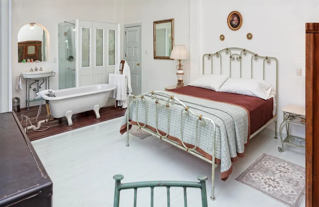 Condesa Haus Rentals-1