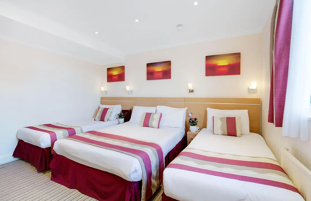 Bright Modern Flat Close To Queensway-1