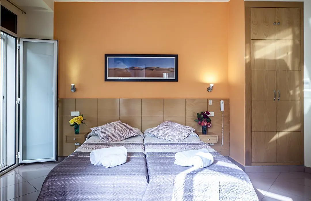 Hostal Inter Puerta Del Sol Auto Check In-1