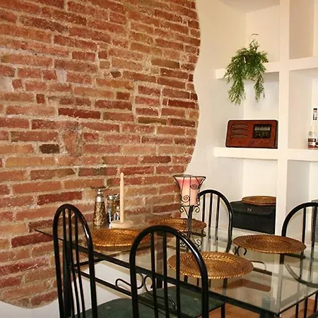 Rustic 2 Bedroom Apartment Poble Sec-2