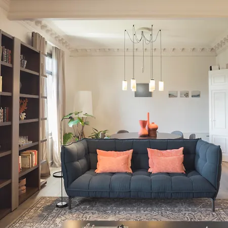 Casagrand Luxury Apartments Barcelona-3
