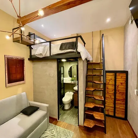 Colonia Suites 722-2