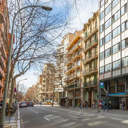 Urban Comfort Stay Near Passeig De Gracia-2