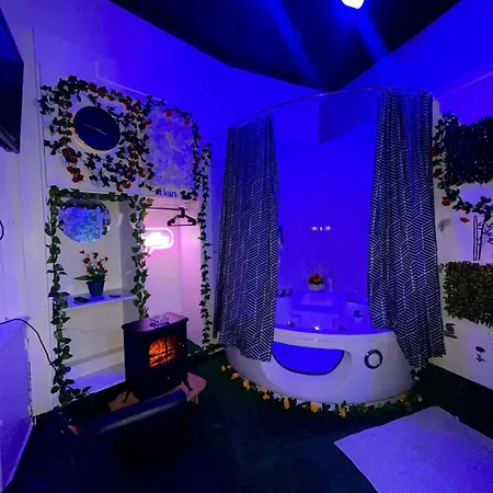 Love Room Paris-3