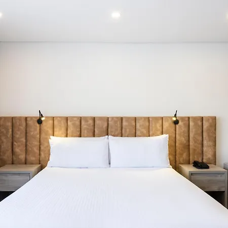 Jazz Apartments Luxury Suites-3