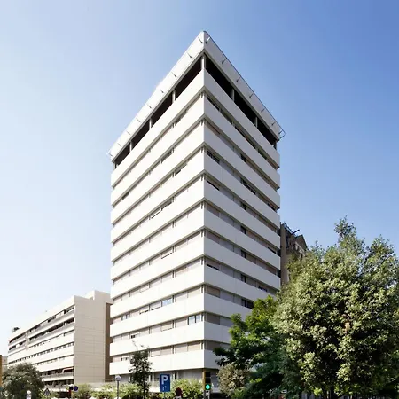 Residencia Universitaria Resa Lesseps-3