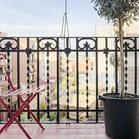 Magalhaes - Trad Flat In Poble Sec, Near Ramblas-3