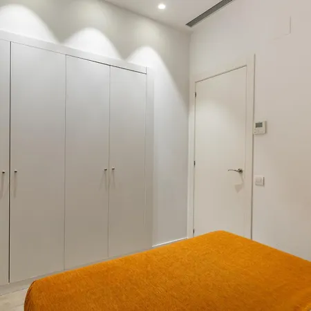 Cosmo Apartments Marina – Auditori-2