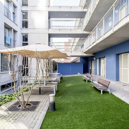 Residencia Universitaria Campus del Mar-2