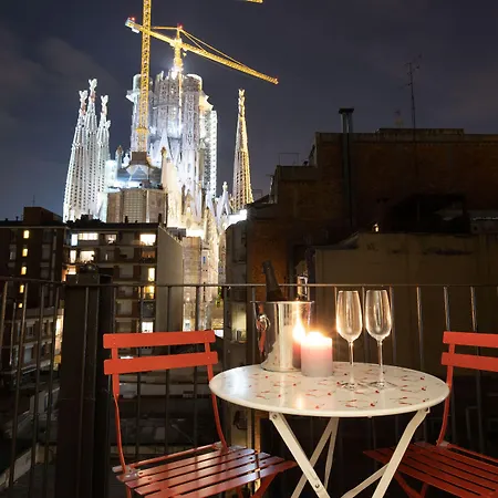Lucasland Apartments Barcelona-3