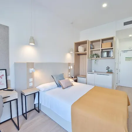 Vibe Stay Sevilla Residencia de Estudiantes - Adults Only-3
