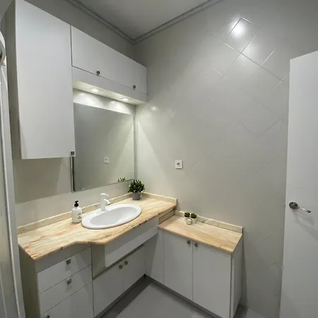 Santa Engracia Street, Private rooms-3