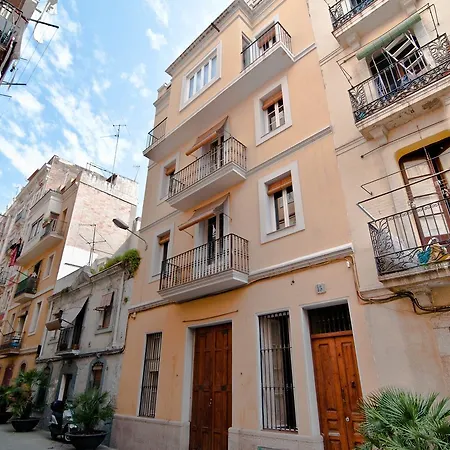 Barceloneta Suites Apartments Market-3