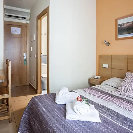 Hostal Inter Puerta Del Sol Auto Check In-2