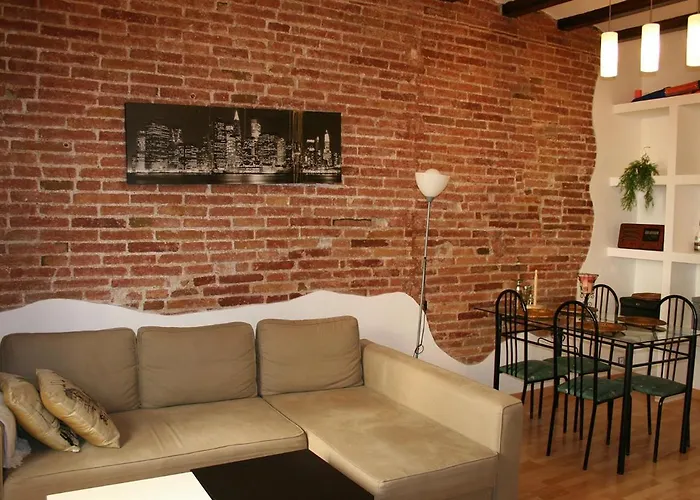 Rustic 2 Bedroom Apartment Poble Sec Barcelona