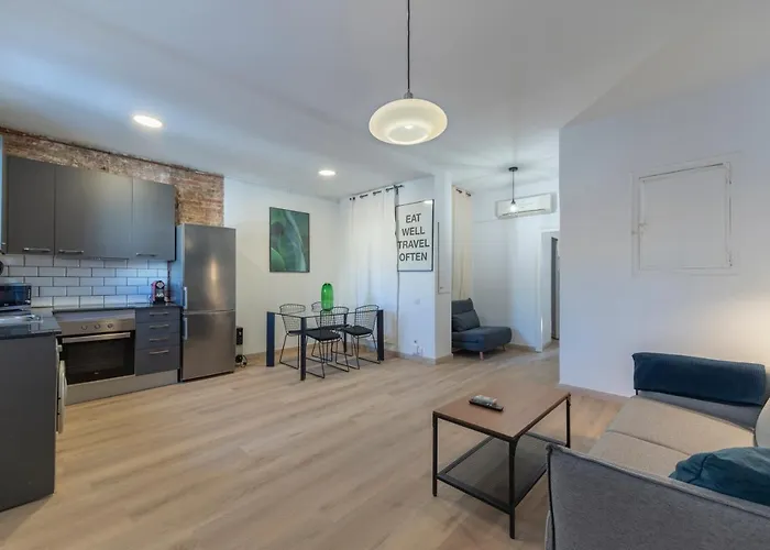 Centric Gracia Apartments