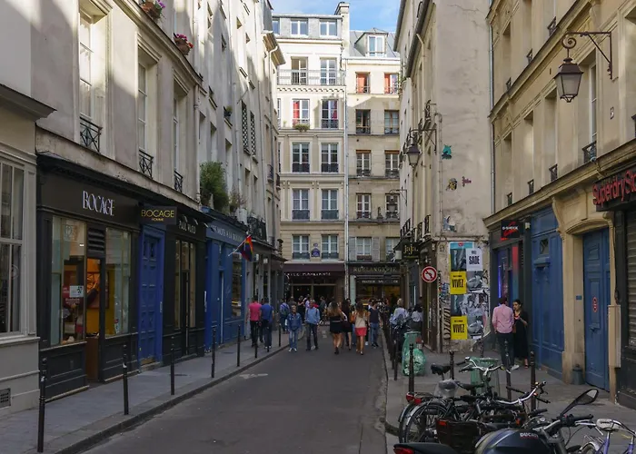 Marais, Sainte-Croix Bretonnerie - 6 Places París