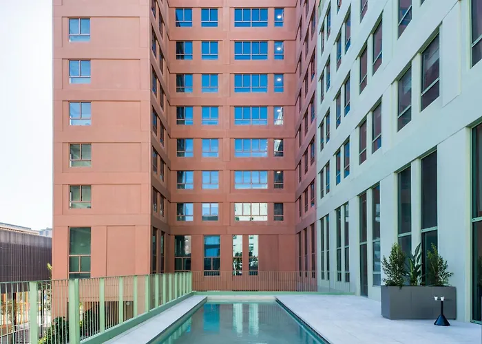aparto Cristóbal de Moura Hall of residence - ONLY FOR STUDENTS IN BARCELONA