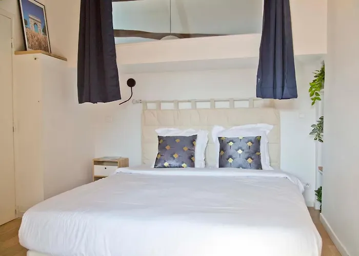 Charming Apt Near Pantheon París