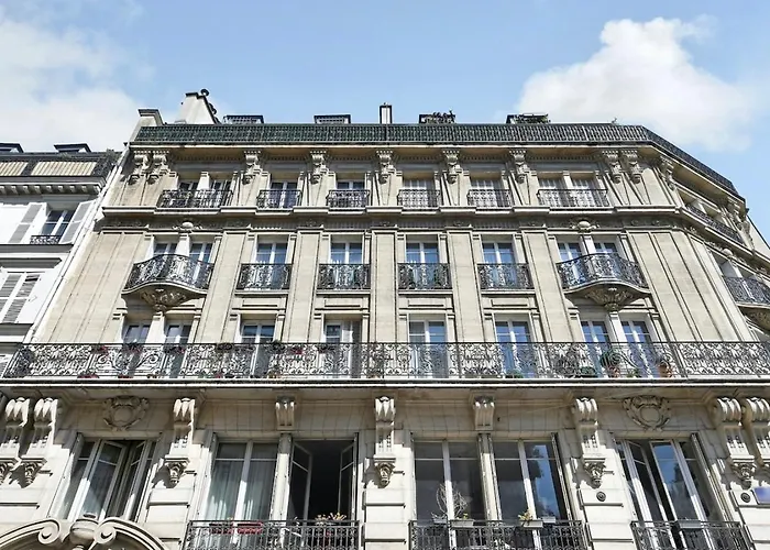 Le Beau Marais - Luxury Apartments, Air Cond, Lift