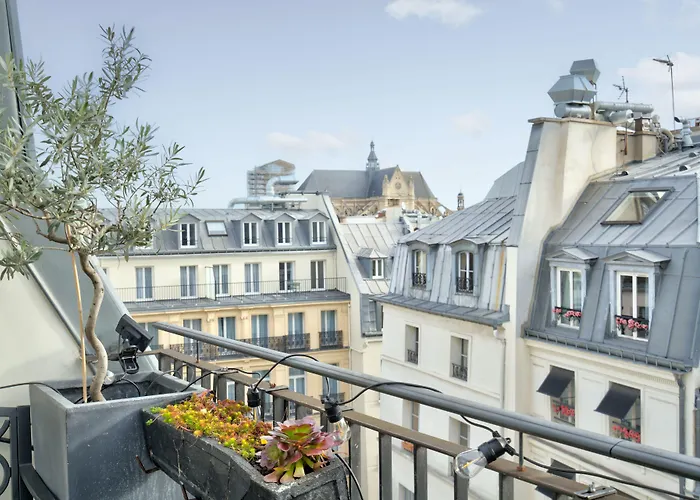 Apartments Du Louvre St Honoré París