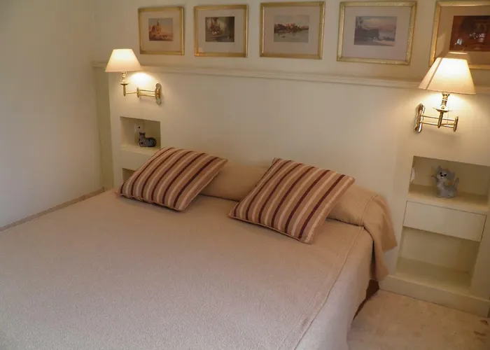 Apartamentos en AlquilerApartaments St. Jordi Comtal